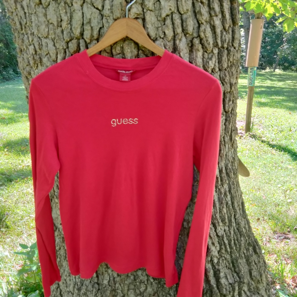 ⬇️ Price Drop!⬇️ Guess Longsleeve T-shirt in size L